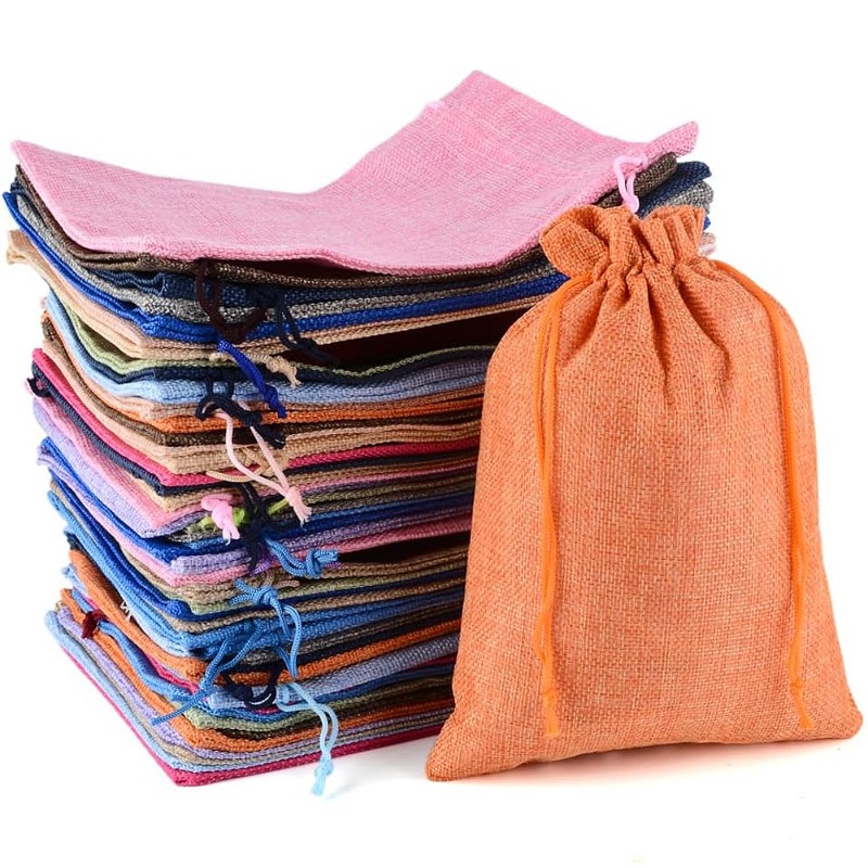 Jute Bag Packaging - 50 個 13X18CM/10X14CM/9X12CM/7X9CM 巾着黄麻布バッグジュートギフトバッグ DIY 結婚式の記念品ギフト包装キャンディチョコレートジュエリー