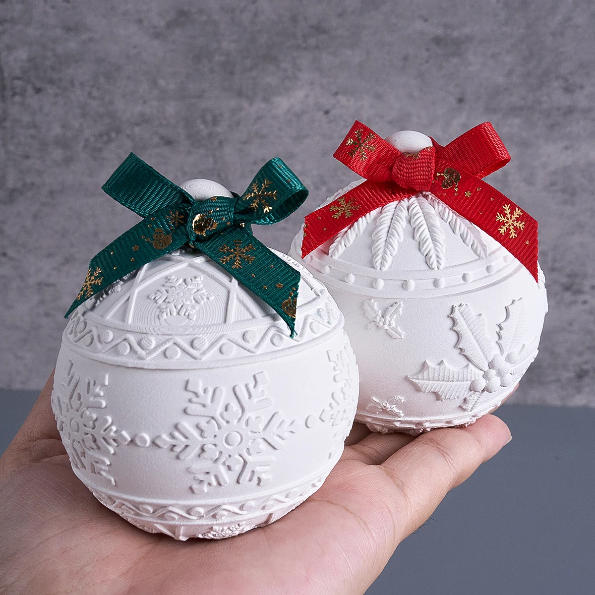クリスマスラウンドボールキャンドルジャーシリコンモールドDI - Candle Making Kit Xmas のレビューと価格