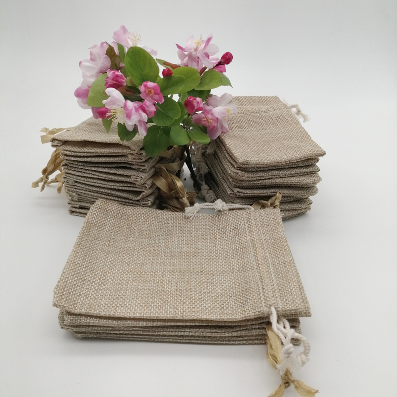 50個ジュートギフトバッグリネン袋麻袋巾着ポーチ黄麻布ウェビ - Jute Bag Packaging のレビューと価格